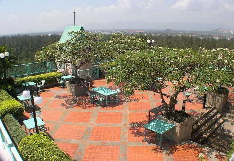 Long Beach Cha Am Hotel