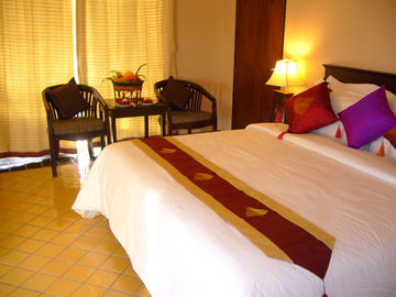 Hotel Jomtien Thani