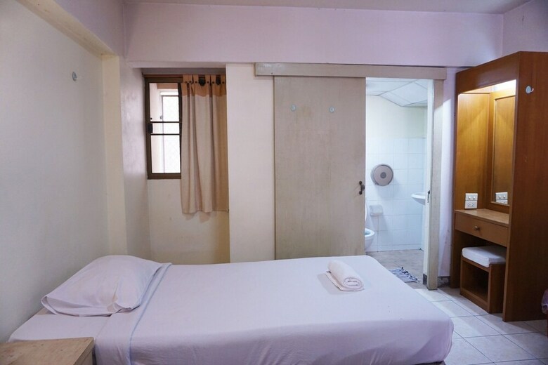 Hostal Water Well Guest House