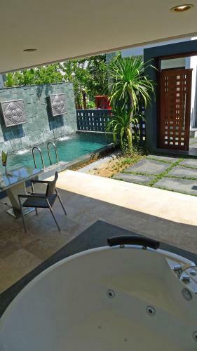 Hotel The Nchantra Pool Suite Phuket