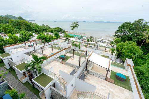Hotel The Nchantra Pool Suite Phuket