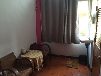 Hostal Baan Are Gong Riverside Homestay