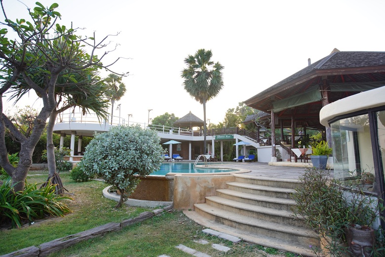 Hotel Tanaosri Resort & Spa