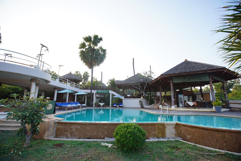 Hotel Tanaosri Resort & Spa