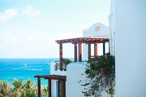 Hotel Aegean Boutique Suites Resort Sanya