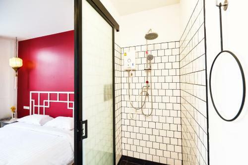 Hostal The Rommanee Classic Guesthouse
