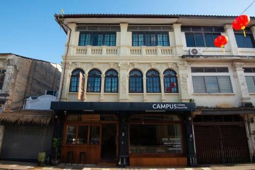 Hostal The Rommanee Classic Guesthouse