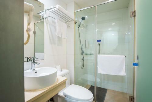 Hotel Hanting Express Shanghai Xikang Road
