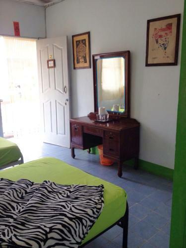 Hostal Coffee In Narrow Guesthouse