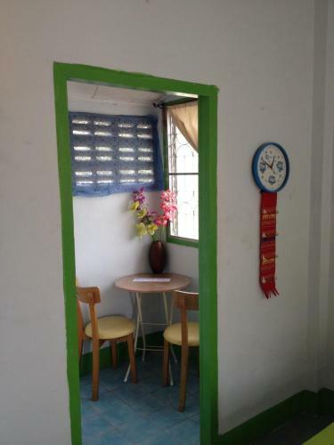 Hostal Coffee In Narrow Guesthouse