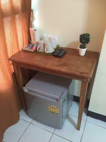 Hostal Thana Hotel & Guest House