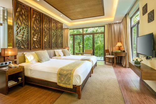 Hotel Yalong Bay Villas & Spa