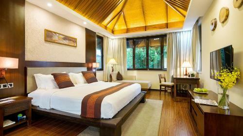 Hotel Yalong Bay Villas & Spa