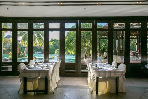 Hotel Yalong Bay Villas & Spa