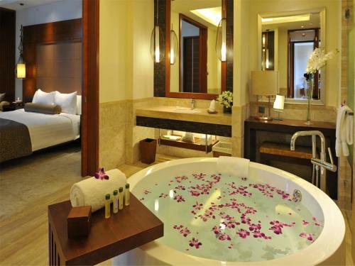 Hotel Doubletree Resort By Hilton Sanya Haitang Bay