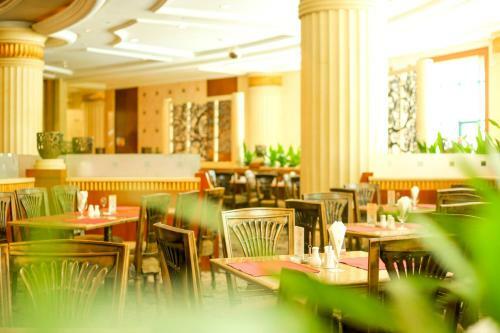 Bao Hong Jinjiang Hotel Sanya