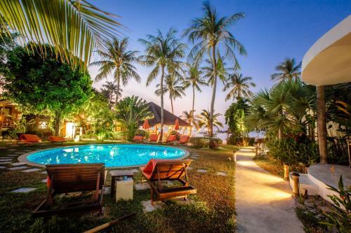 Hotel Secret Garden Beach Resort