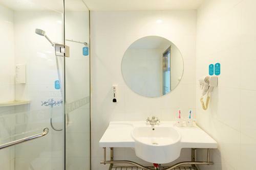 Hotel Hanting Express Shanghai Lujiazui Oriental Pearl Tower