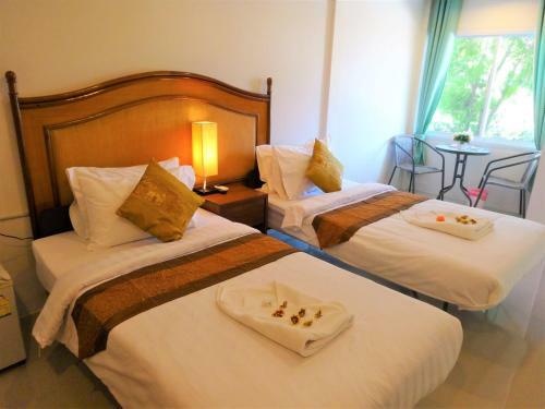 Hotel Bangrak Pier Samui Resort