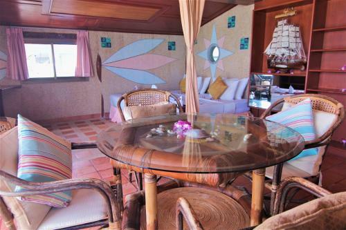 Hotel Bangrak Pier Samui Resort