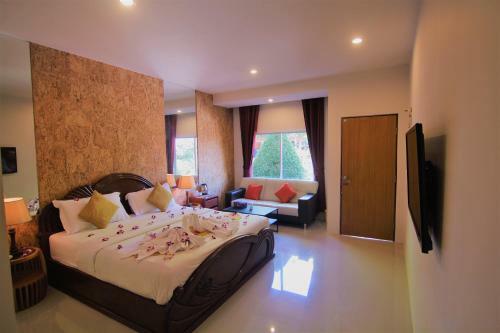 Hotel Bangrak Pier Samui Resort