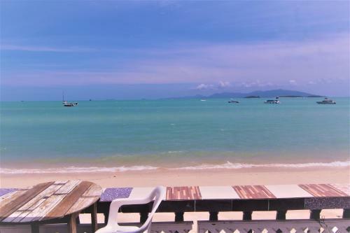 Hotel Bangrak Pier Samui Resort