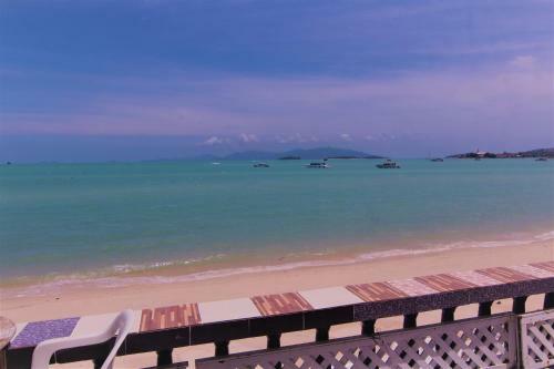 Hotel Bangrak Pier Samui Resort