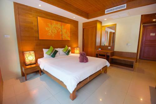 Hotel Honey Resort, Kata Beach