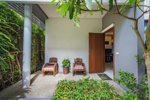 Hotel Pure & Pam Village