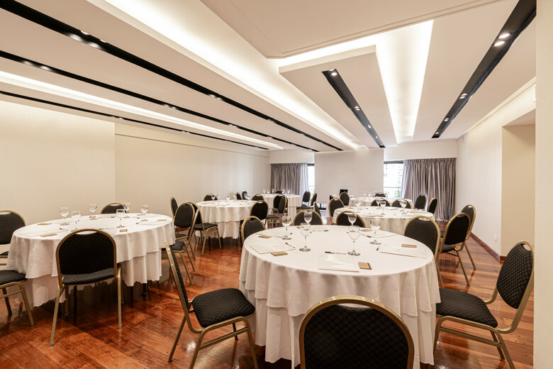 Feir's Park Hotel & Rooftop