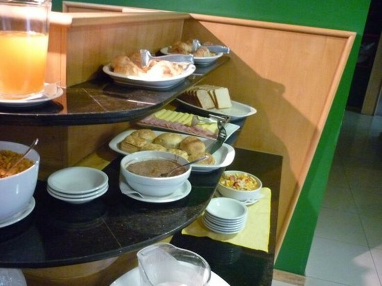Urbana Class Hotel