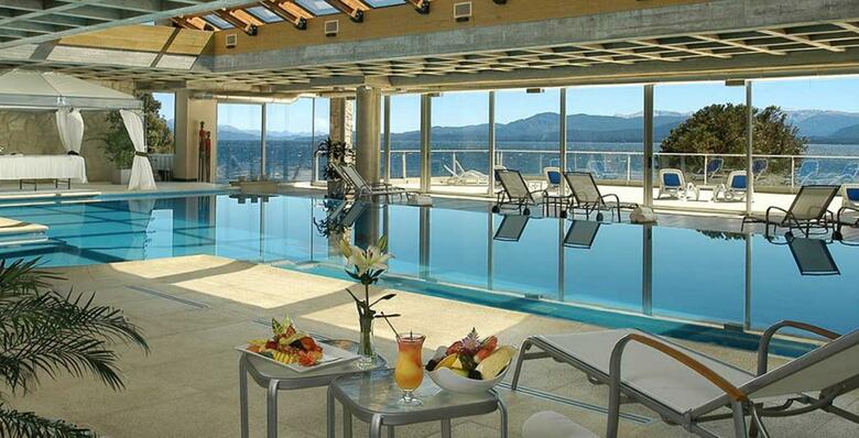 Hotel Cacique Inacayal Lake & Spa