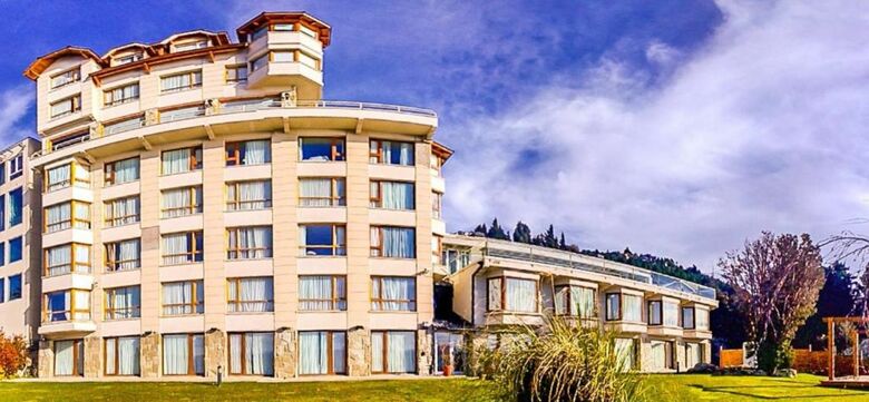 Hotel Cacique Inacayal Lake & Spa
