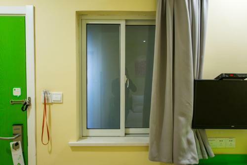 Hotel Hi Inn Liangpin Shanghai Linping Road