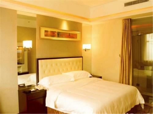 Vienna Hotel Songjiang Xin Qiao