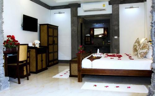 Hotel White House Beach Resort And Spa