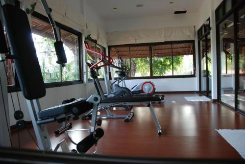 Hotel White House Beach Resort And Spa