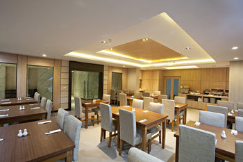 Hotel Paripas Patong Resort