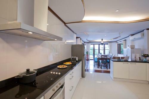 Hotel Paradise Island Estate