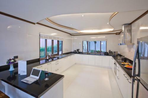 Hotel Paradise Island Estate
