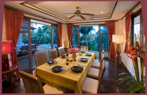 Hotel Paradise Island Estate