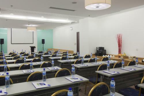 Hotel Holiday Inn Express Shanghai Wujiaochang