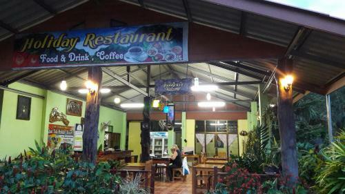 Hotel Khao Sok Holiday Resort