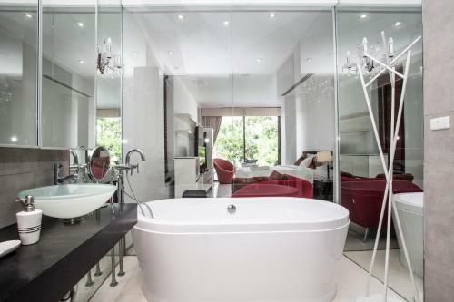 Seductive Sunset Villa Patong A8