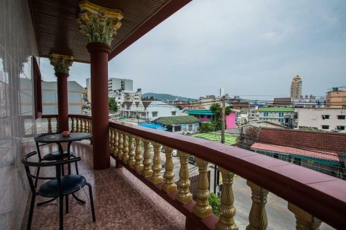 Aparthotel Paripas Express Patong