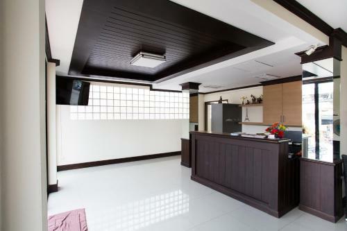 Aparthotel Paripas Express Patong