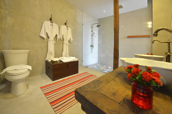 Hotel Villa Phra Sumen Bangkok