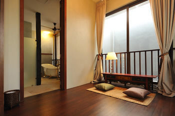 Hotel Villa Phra Sumen Bangkok