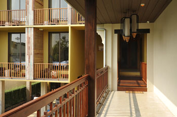 Hotel Villa Phra Sumen Bangkok