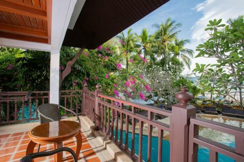 Hotel Thavorn Beach Village Resort & Spa Phuket